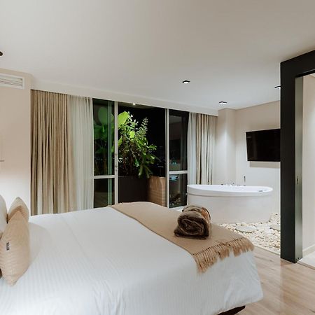 1616 Hotel ميديلين المظهر الخارجي الصورة