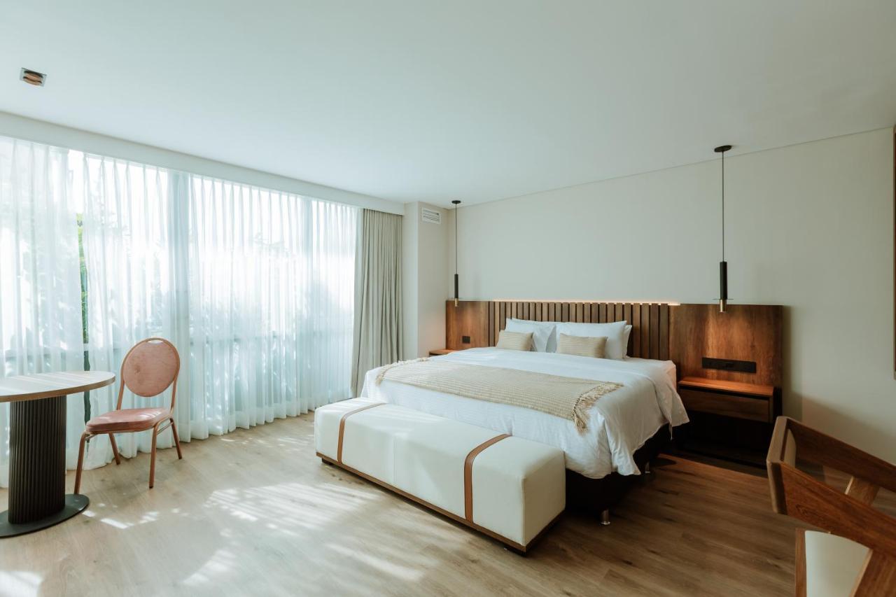 1616 Hotel ميديلين المظهر الخارجي الصورة