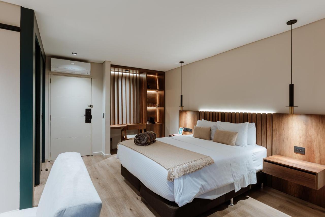 1616 Hotel ميديلين المظهر الخارجي الصورة