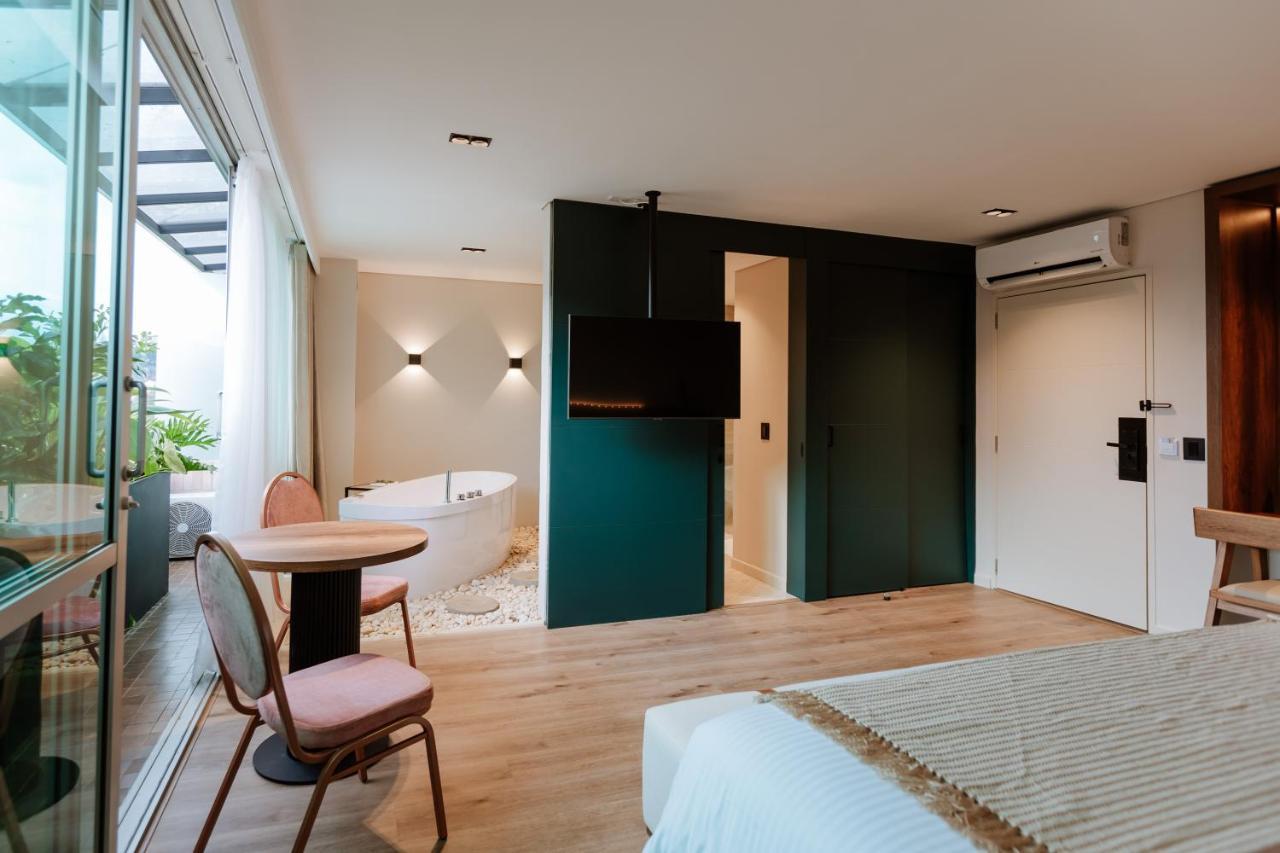 1616 Hotel ميديلين المظهر الخارجي الصورة